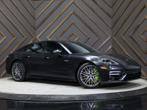 2021 Porsche Panamera Turbo S