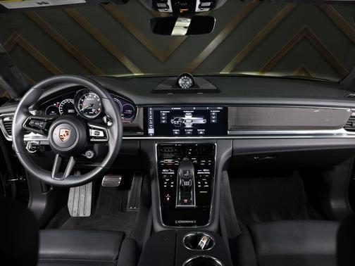 2021 Porsche Panamera Turbo S