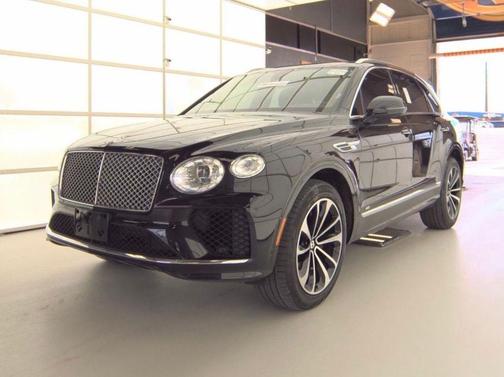 Black 2022 Bentley Bentayga V8