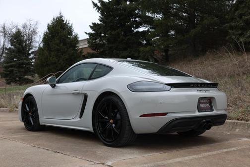 2025 Porsche 718 Cayman 