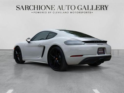 Chalk 2025 Porsche 718 Cayman