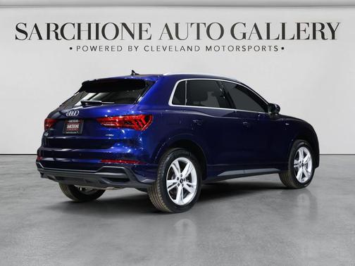 Navarra Blue Metallic 2023 Audi Q3 45 S line Premium Plus