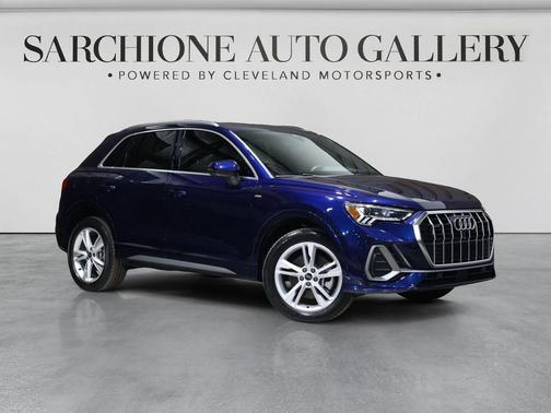 Navarra Blue Metallic 2023 Audi Q3 45 S line Premium Plus