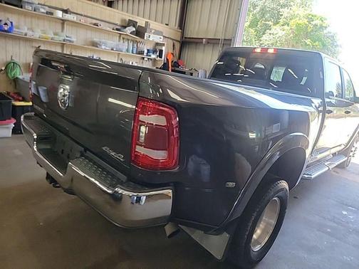 Granite Crystal Metallic Clearcoat 2022 RAM 3500 Laramie Crew Cab 4x4 8' Box