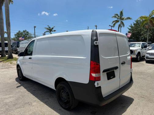 White 2020 Mercedes-Benz Metris Base