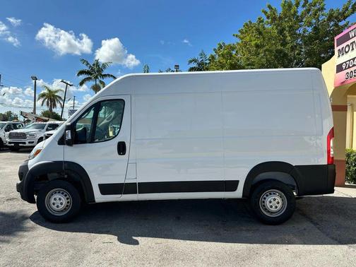 2025 RAM ProMaster 2500 Tradesman