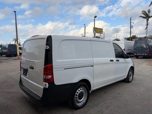 Arctic White 2020 Mercedes-Benz Metris Base