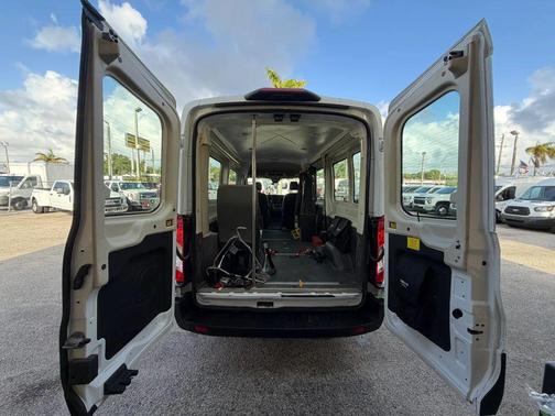 2022 Ford Transit-150 Base