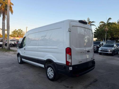 2018 Ford Transit-250 Base