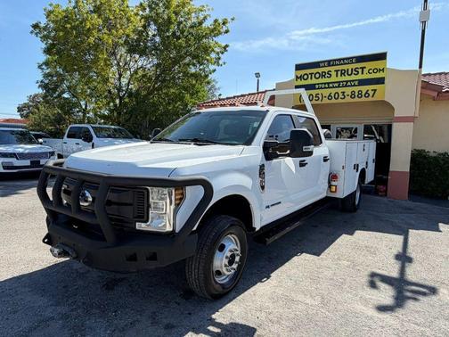 Oxford White 2018 Ford F-350 XL