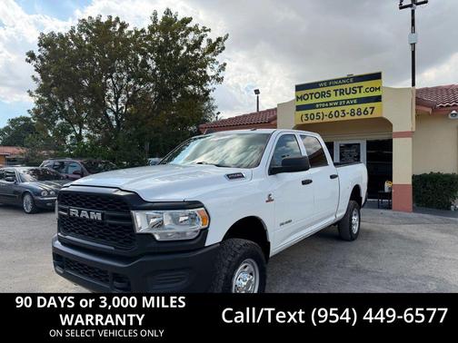 2022 RAM 2500 Tradesman Crew Cab 4x4 6'4' Box