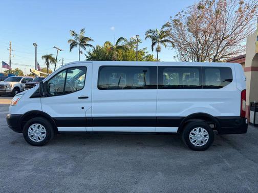 Oxford White 2019 Ford Transit-350 XLT