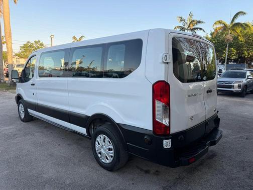 Oxford White 2019 Ford Transit-350 XLT