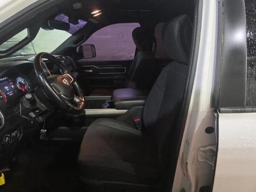 Bright White Clearcoat 2020 RAM 2500 Big Horn Crew Cab 4x4 8' Box