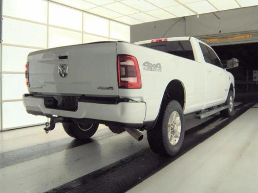 Bright White Clearcoat 2020 RAM 2500 Big Horn Crew Cab 4x4 8' Box