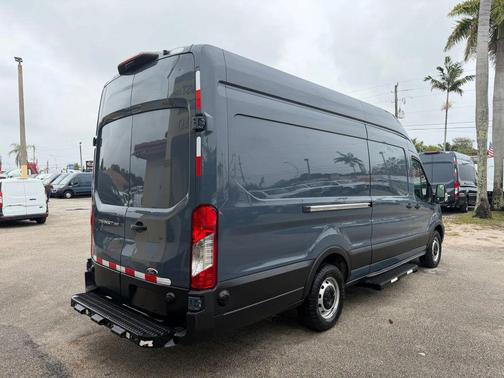 2020 Ford Transit-250 Base
