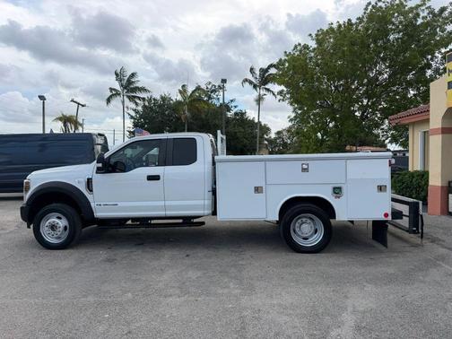 White 2019 Ford F-450 XL