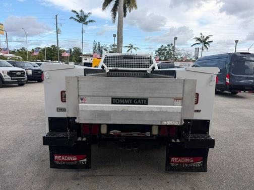 White 2019 Ford F-450 XL