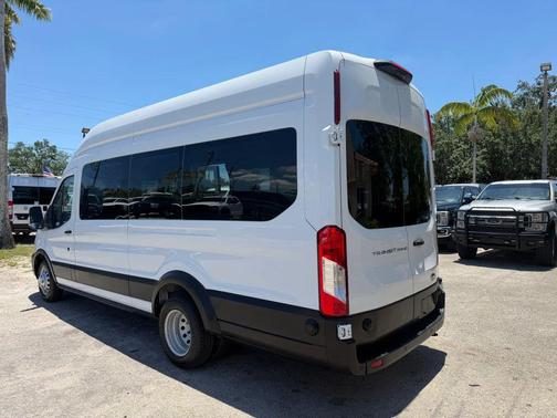 Oxford White 2020 Ford Transit-350 XL
