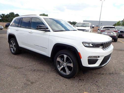 2025 Jeep Grand Cherokee 4xe Base
