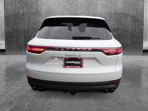 2019 Porsche Cayenne S