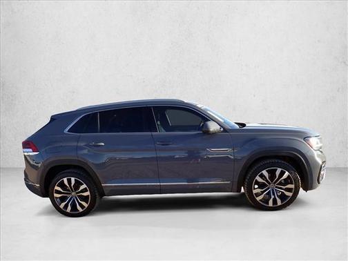 2022 Volkswagen Atlas Cross Sport 3.6L V6 SEL Premium R-Line