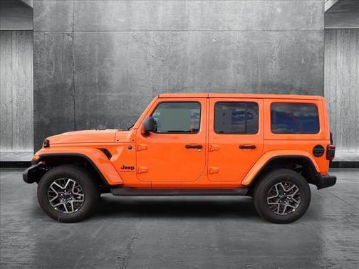 2025 Jeep Wrangler 4-Door Sahara 4x4