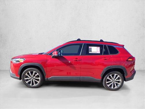 2022 Toyota Corolla Cross XLE