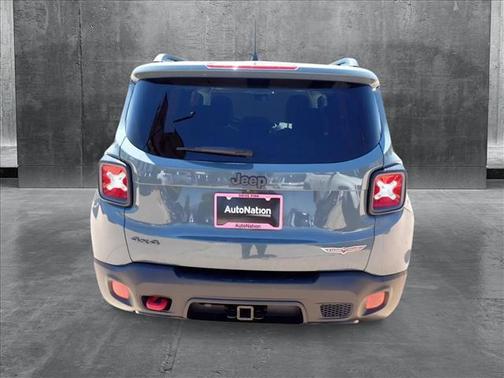2017 Jeep Renegade Trailhawk