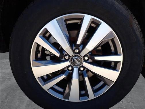 2023 Nissan Pathfinder SL 4WD