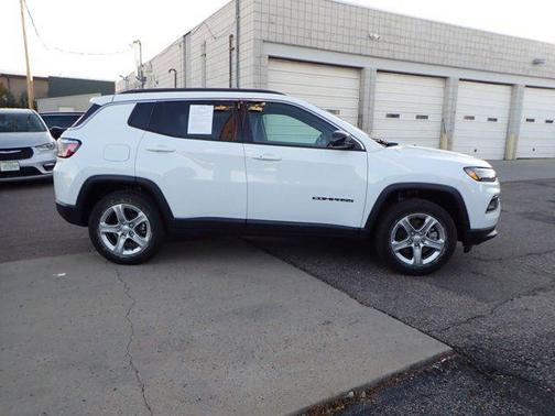 2024 Jeep Compass Latitude