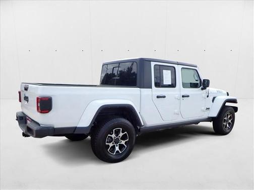 2021 Jeep Gladiator Willys 4x4