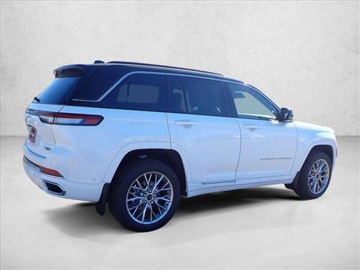 2025 Jeep Grand Cherokee Summit