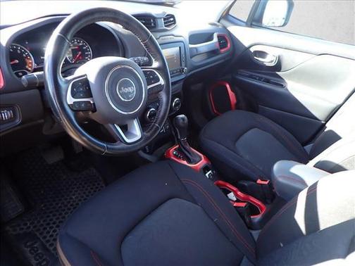 2016 Jeep Renegade Trailhawk