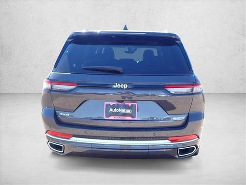 2025 Jeep Grand Cherokee Summit