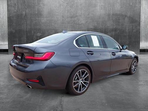 2021 BMW 330 xDrive