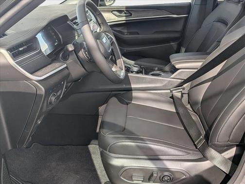 2025 Jeep Grand Cherokee 4xe Base