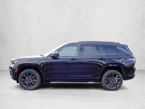 Diamond Black Crystal Pearlcoat 2026 Jeep Grand Cherokee Limited