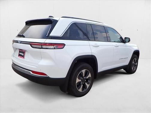 2025 Jeep Grand Cherokee 4xe Base