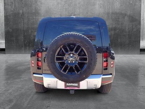 2024 Land Rover Defender 110 P300