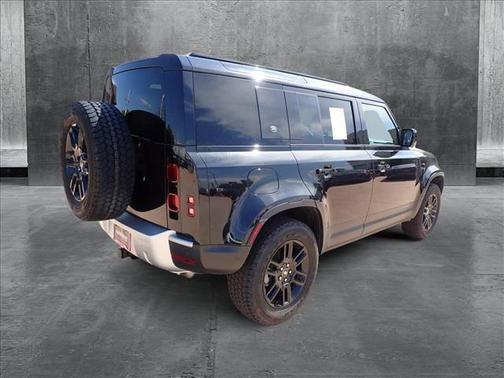 2024 Land Rover Defender 110 P300