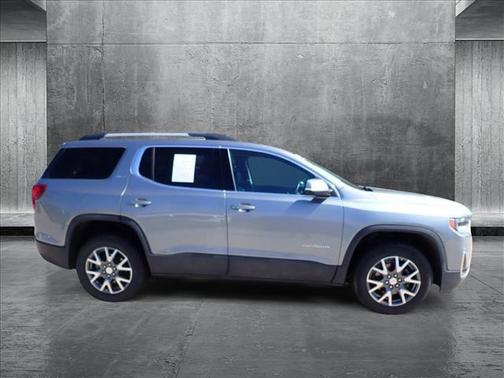 2023 GMC Acadia AWD SLT