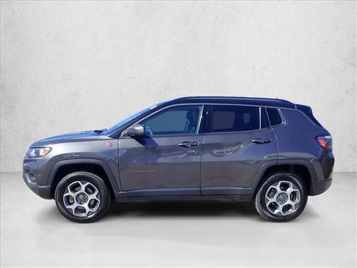 Granite Crystal Metallic Clearcoat 2022 Jeep Compass Trailhawk