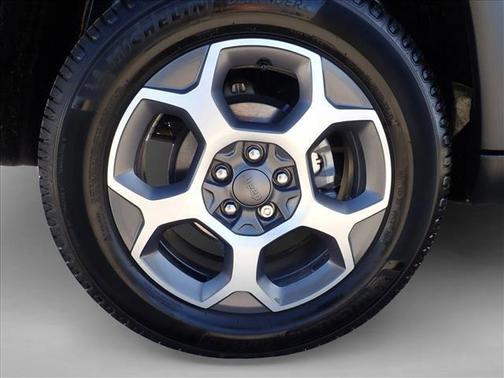 Granite Crystal Metallic Clearcoat 2022 Jeep Compass Trailhawk