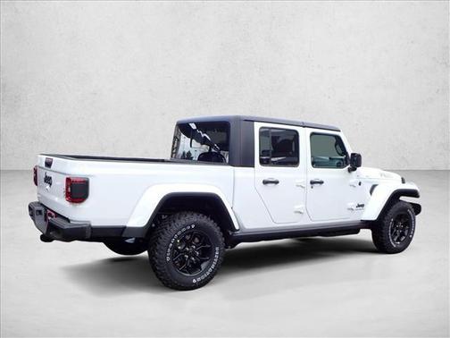 Bright White Clearcoat 2026 Jeep Gladiator Willys 4x4