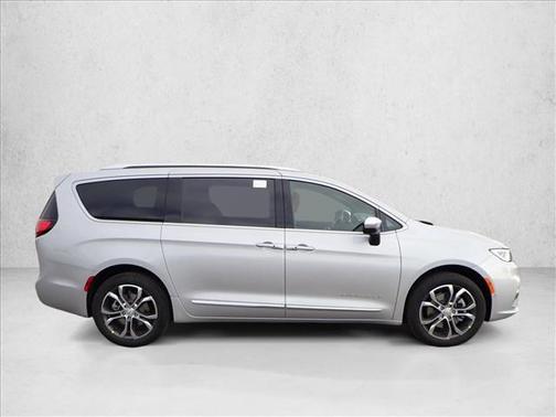 2026 Chrysler Pacifica L