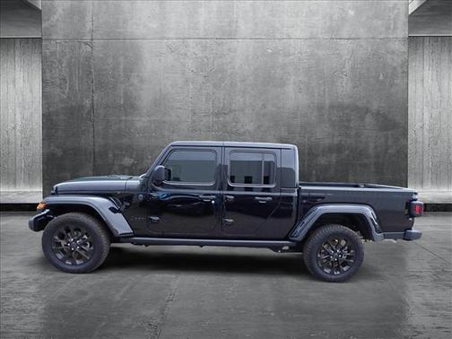 2025 Jeep Gladiator Nighthawk