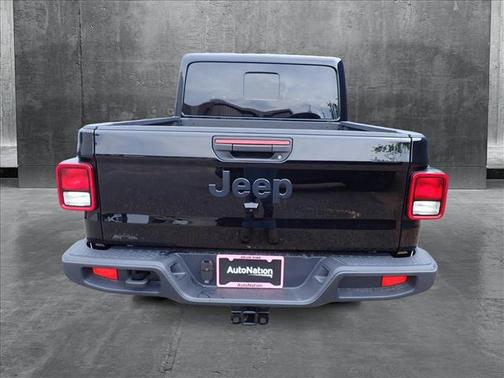 2025 Jeep Gladiator Nighthawk