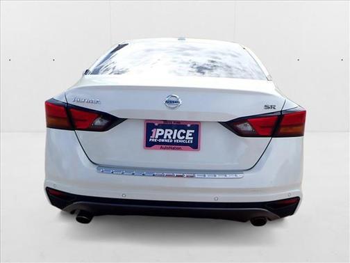 2022 Nissan Altima SR FWD