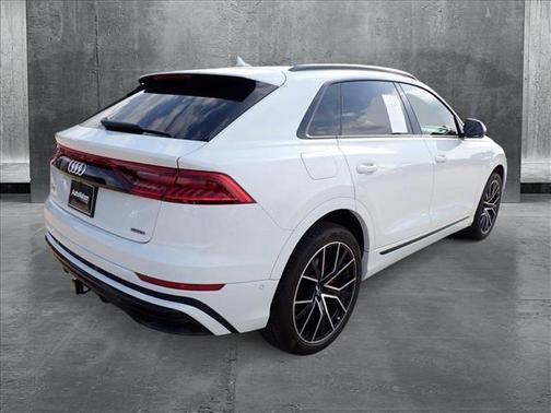 2020 Audi Q8 55 Premium Plus
